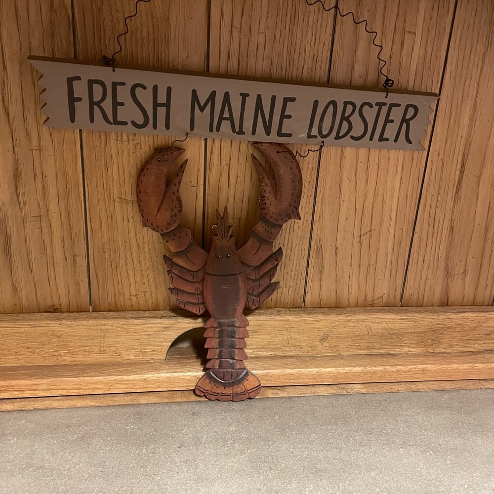 Cute Maine lobster sign!